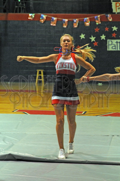 8-28 WA Pep Rally 197.JPG - SCRIVENER D300